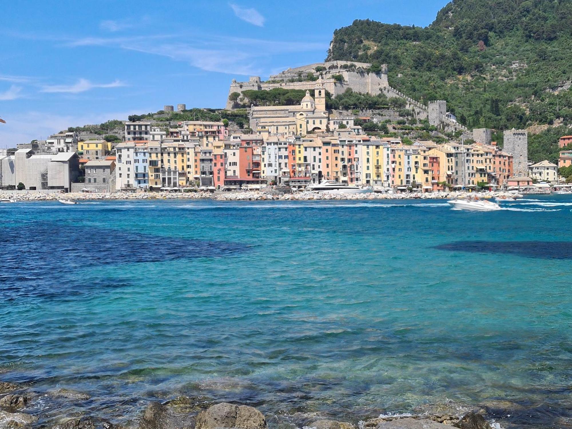 Casa Del Vicolo: Central 2BR Apartment with Easy Excursion Access La Spezia Exterior photo