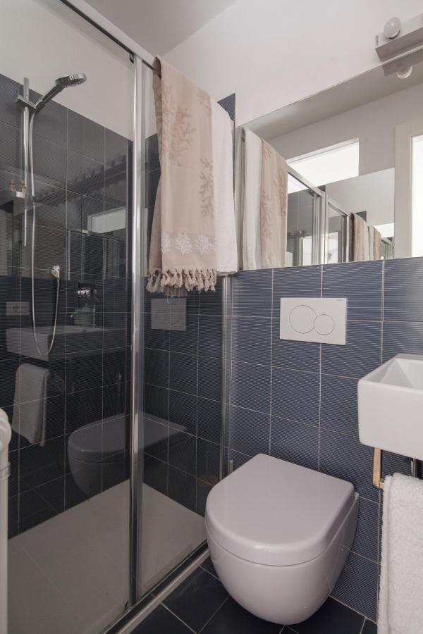 Casa Del Vicolo: Central 2BR Apartment with Easy Excursion Access La Spezia Exterior photo